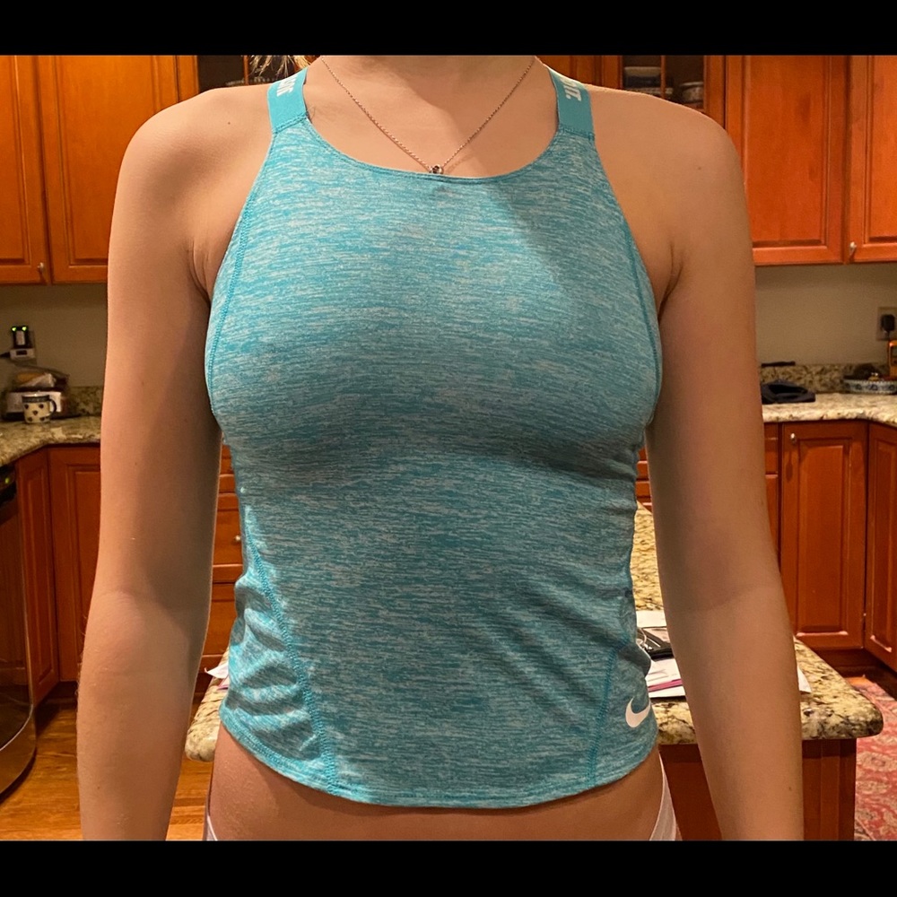 nike adult small workout tank